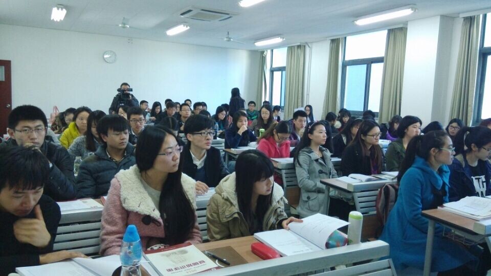 2014北京注協(xié)大學(xué)生實(shí)習(xí)就業(yè)走進(jìn)中國青年政治學(xué)院
